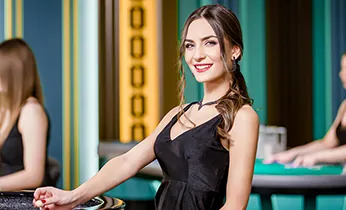 Gà Wala (gà của người chơi) đang chiến đấu